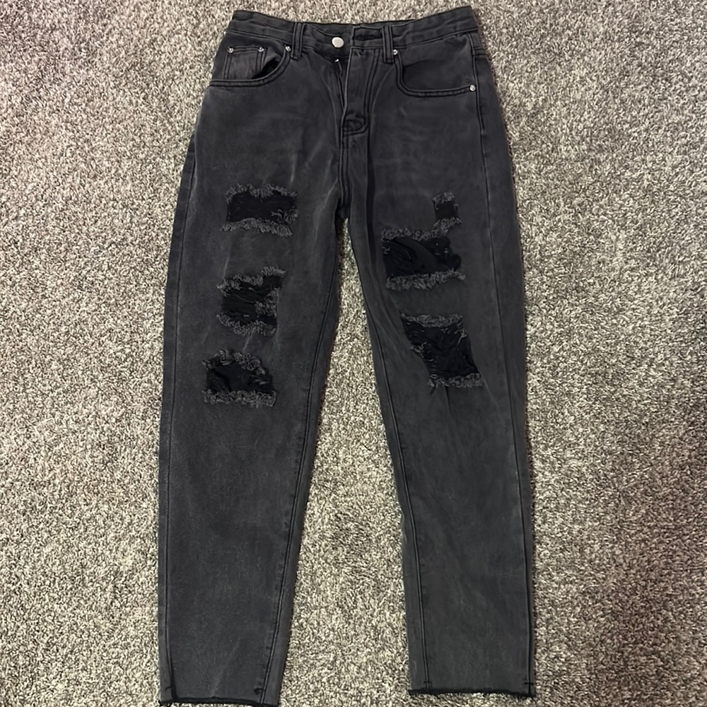 brand new ripped mom jeans
